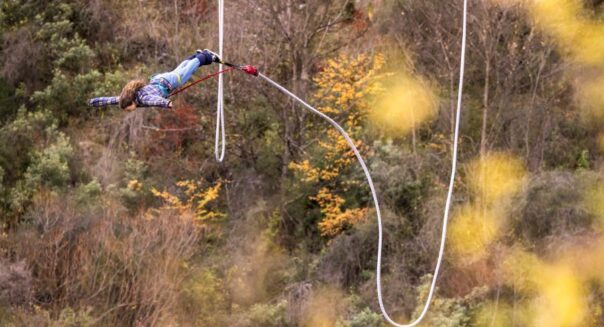 kawarau river queenstown bungy jump