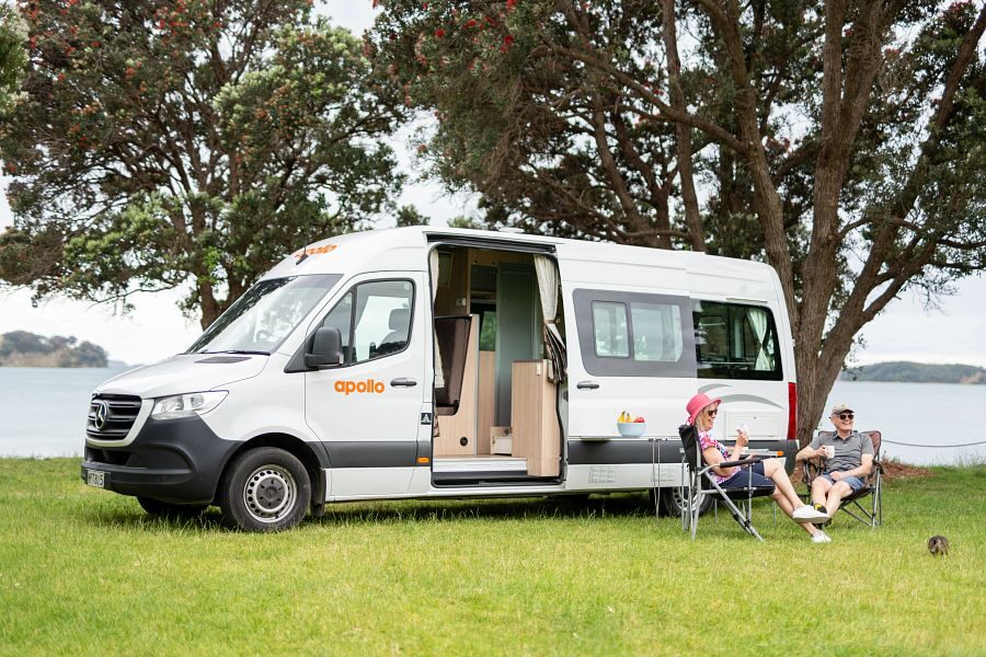 Apollo Euro Plus zijdeur open