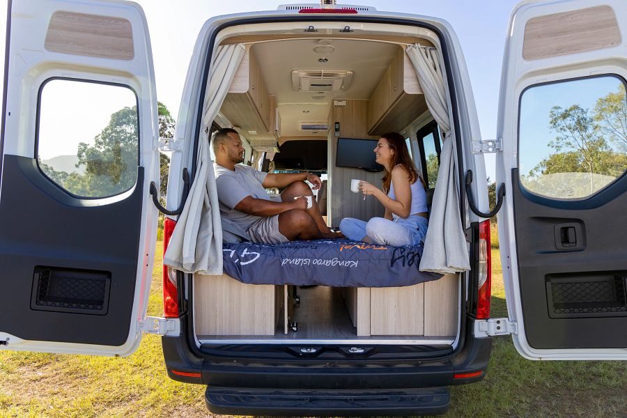 Apollo Euro Tourer achterdeur open Australië