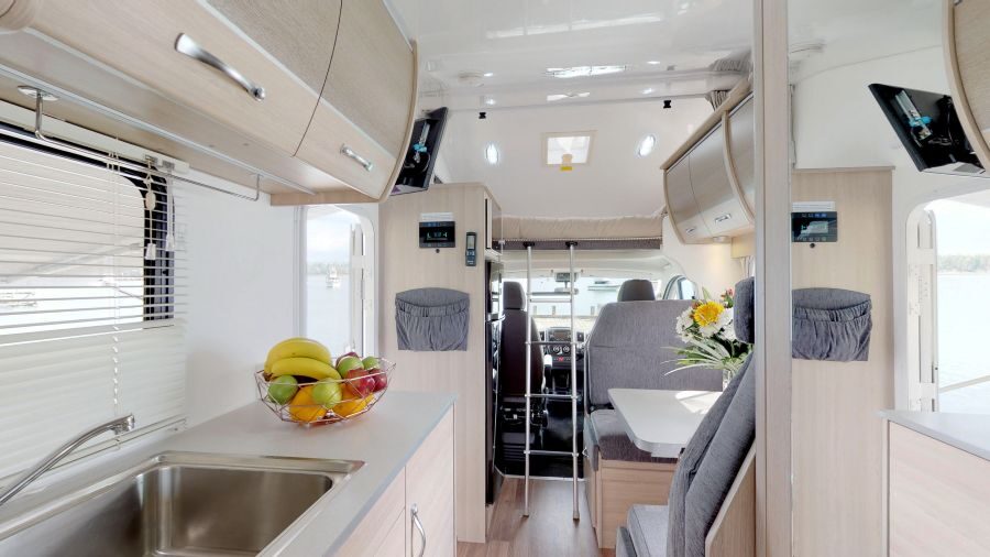Cruisin' Seeker interieur