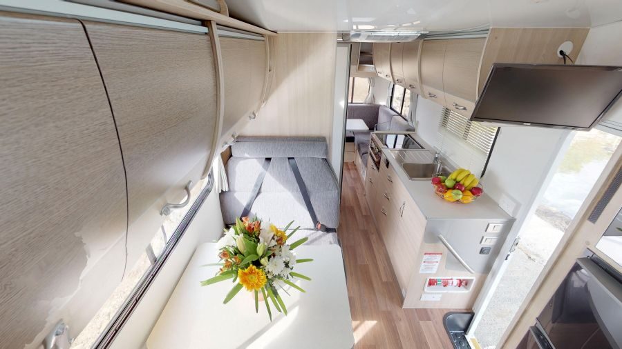Cruisin' Discovery dinette en keuken