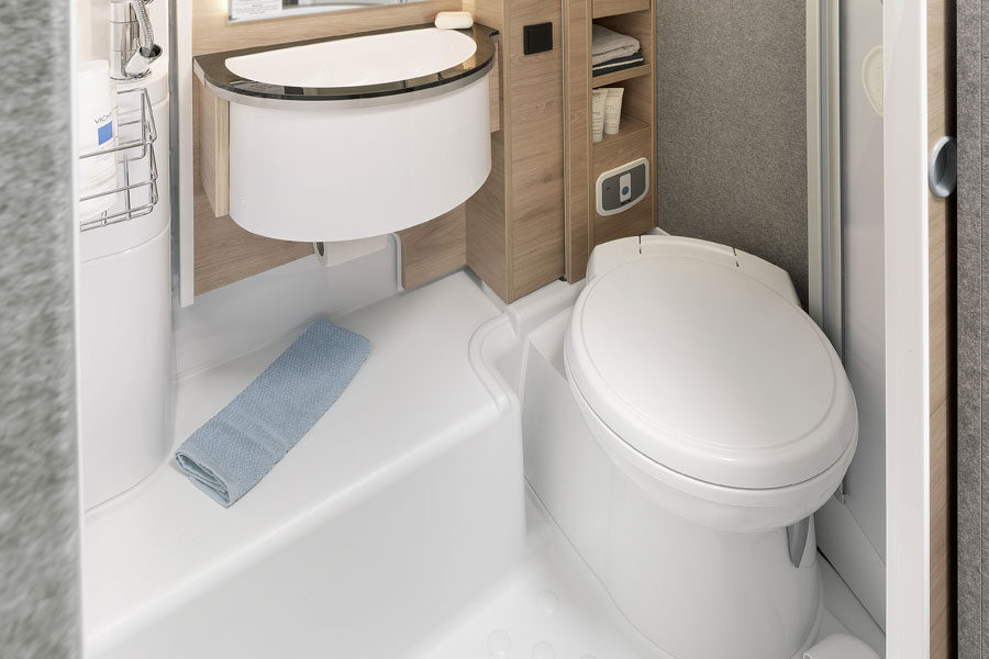 McRent-Kiwi-Compact-Nieuw-Zeeland-badkamer-toilet