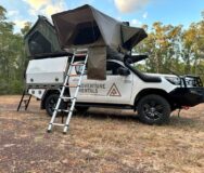 Adventure Rentals Toyota Hilux 4WD Dubbele Daktent
