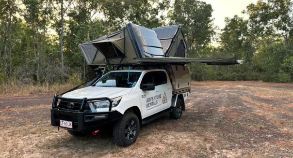 Adventure Rentals Toyota Hilux 4WD tenten en luifel